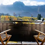 Ferienhaus Lechner Am Waldrand Mit Sauna & Badefass, Bergblick Und Naturgarten