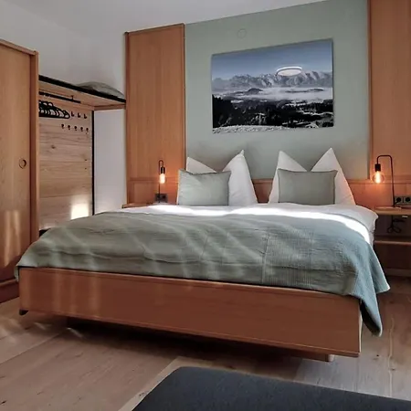 Lechner Am Waldrand Mit Holzfasssauna & Aussendusche, Bergblick Und Naturgarten