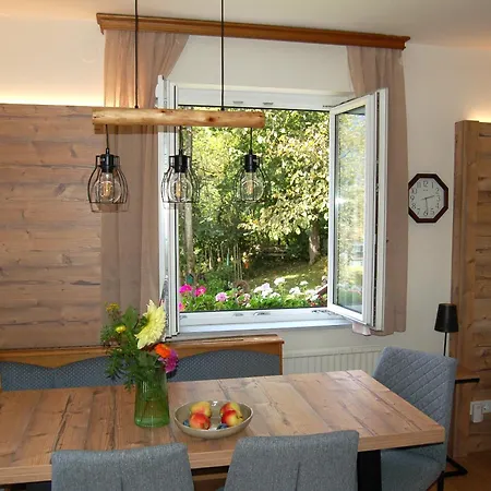 Lechner Fuer Max 10 Personen - Wald Und Naturgarten Holiday home