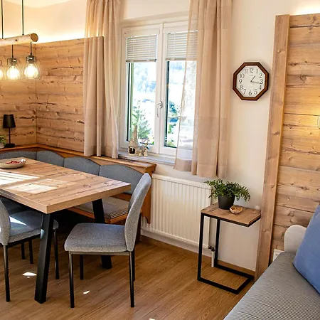 펜션 Lechner Am Waldrand Mit Sauna, Bergblick Und Naturgarten