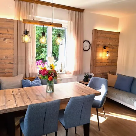 Lechner Am Waldrand Mit Sauna, Bergblick Und Naturgarten