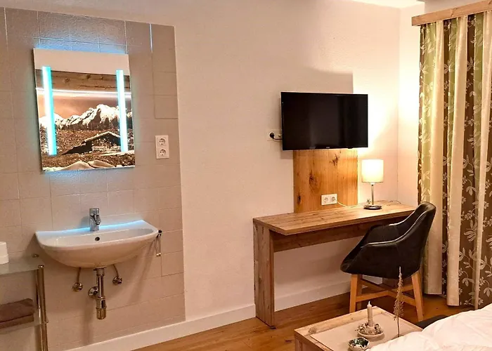 Lechner Am Waldrand Mit Sauna, Bergblick Und Naturgarten